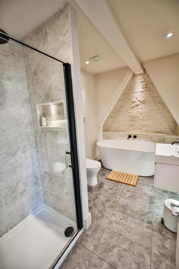 The Sunrise Penthouse Apartment เฮสติงส์ ภายนอก รูปภาพ